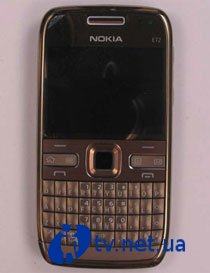   FCC  Nokia E72 
