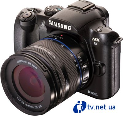    Samsung NX10   