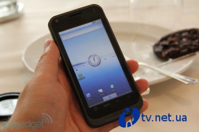 Aava Mobile Virta 2 -     Intel Moorestown   MeeGo