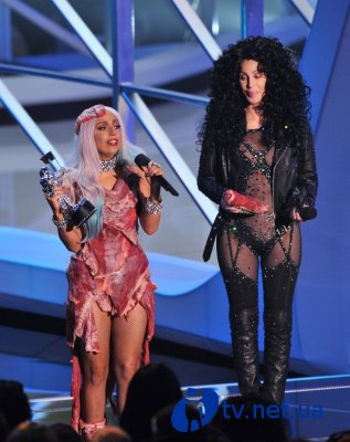 MTV Video Music Awards 2010: Lady Gaga  8 , Taylor Swift  Kanye West ,      Justin Bieber