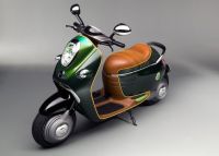 BMW   Mini Scooter E     