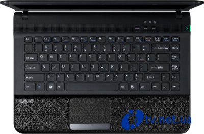  Sony VAIO E - -    