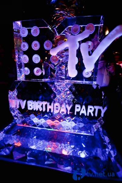      MTV Birthday Party   MTV   Crystal Hall!