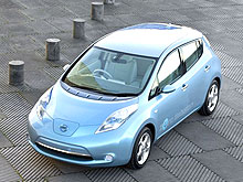 Первая партия электромобилей Nissan Leaf уже в Европе