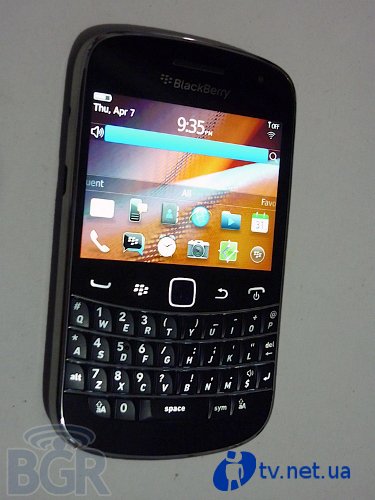  BlackBerry Bold Touch  ""    QWERTY