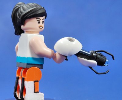  :  LEGO- Portal 2