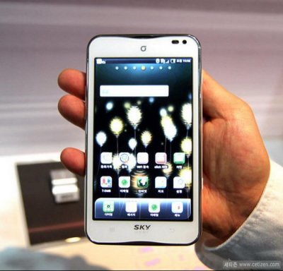 В Южной Корее представлен смартфон Pantech Vega No.5 с 5" экраном