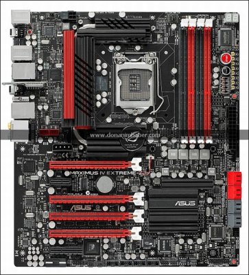  ASUS R.O.G. Maximus IV Extreme-Z   Intel Z68