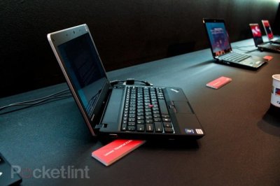  Lenovo ThinkPad Edge E125   AMD Brazos