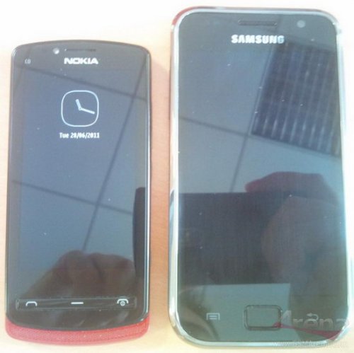  :   Nokia 700  Symbian Belle