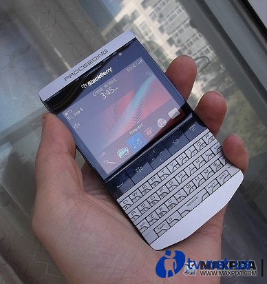 BlackBerry 9980:    Porsche