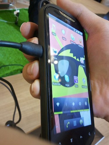  :  HTC Amaze 4G (Ruby)  1,5- 