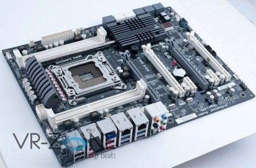   ECS Black Series X79R-AX  Socket LGA2011