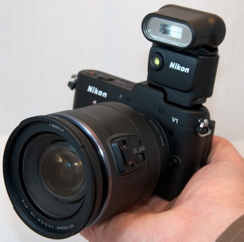 Nikon    V1  J1