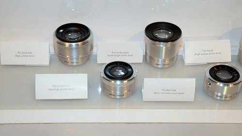 Nikon    V1  J1