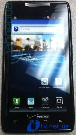 Motorola DROID RAZR     iPhone 4S