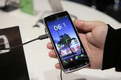 4,8" Acer Iconia Smart S300      
