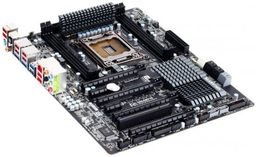      GIGABYTE  Intel X79