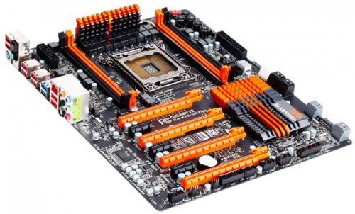      GIGABYTE  Intel X79