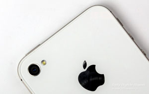     iPhone 4S  
