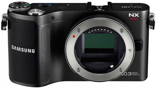      Samsung NX200  MV800