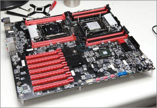    EVGA    Socket LGA2011