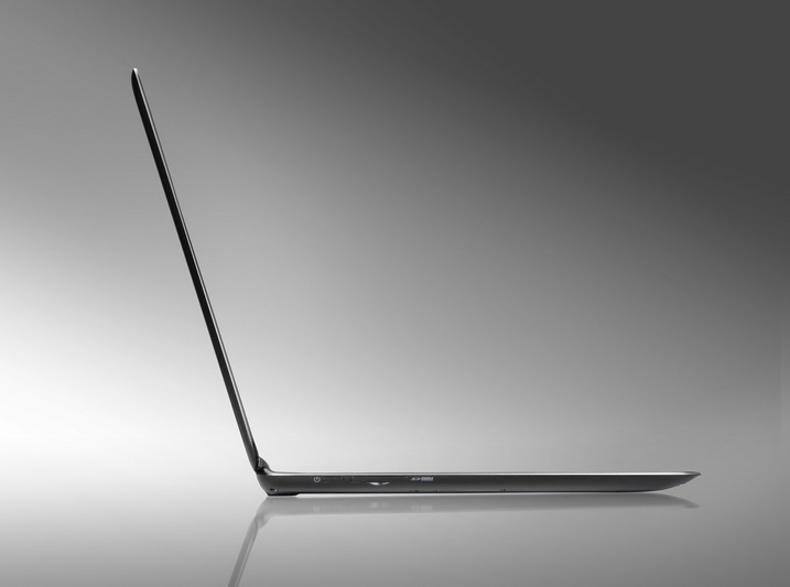 CES 2012: Acer     Aspire S5