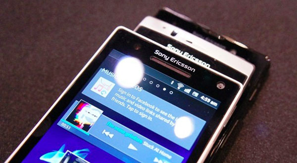 CES 2012:    Sony Xperia S,   Xperia Arc