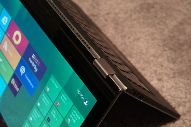 CES 2012: Lenovo IdeaPad Yoga      Windows 8