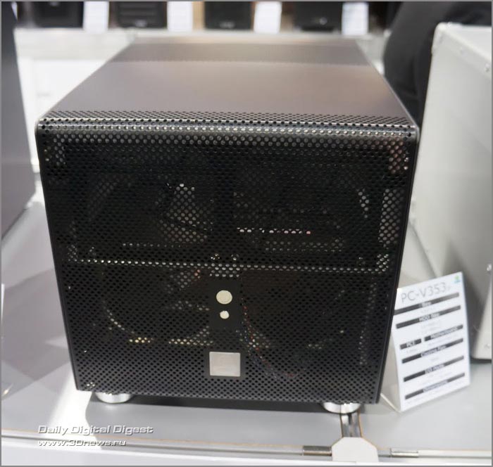 CES 2012:     Lian Li