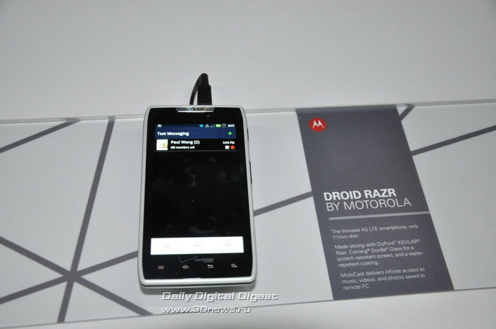 CES 2012:  Motorola DROID RAZR MAXX    3300 