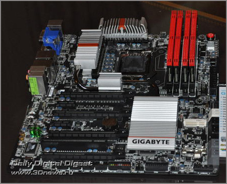 CES 2012:    GIGABYTE   Intel Z77