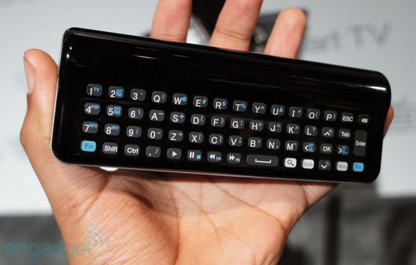 CES 2012:  LG c QWERTY-     Google TV