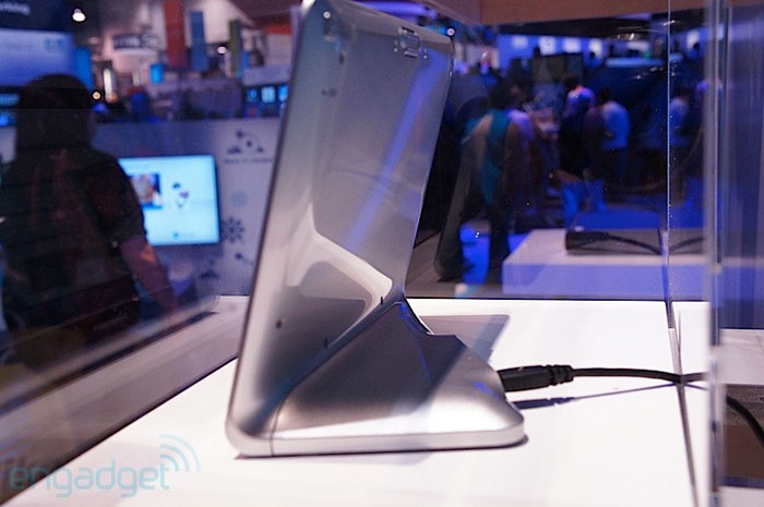 CES 2012:  Panasonic Skype Tablet