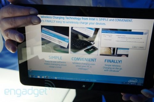 CES 2012:     Compal QAV20