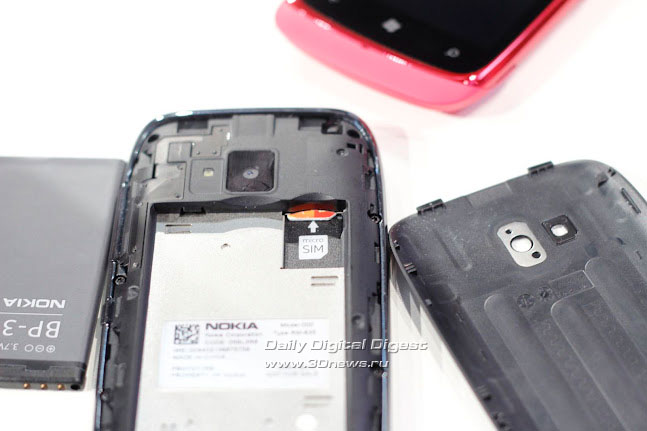 MWC 2012:   Nokia Lumia 610