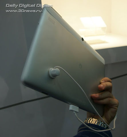 MWC 2012:     Huawei MediaPad FHD 10