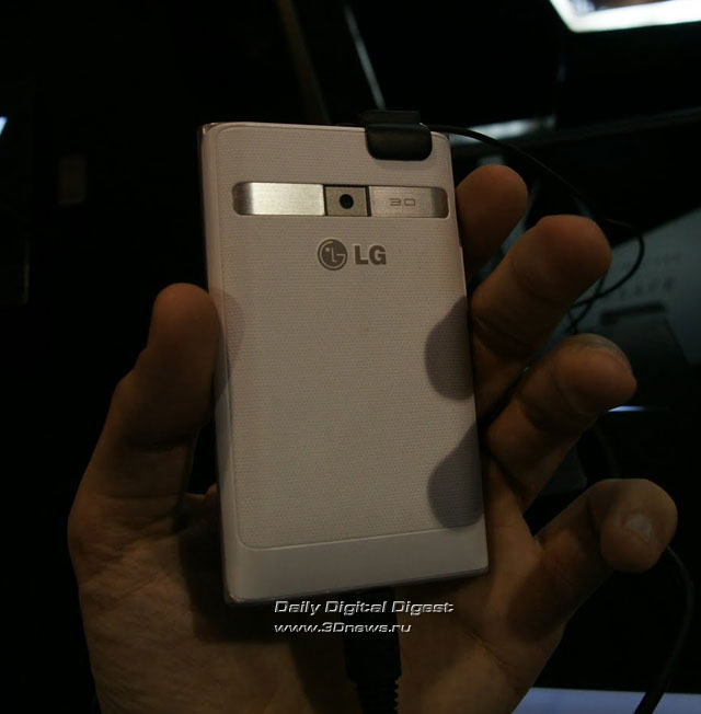 LG:  Optimus L3     