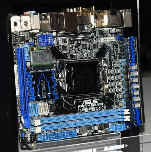 CeBIT 2012:  Mini-ITX  ASUS P8Z77-I Deluxe