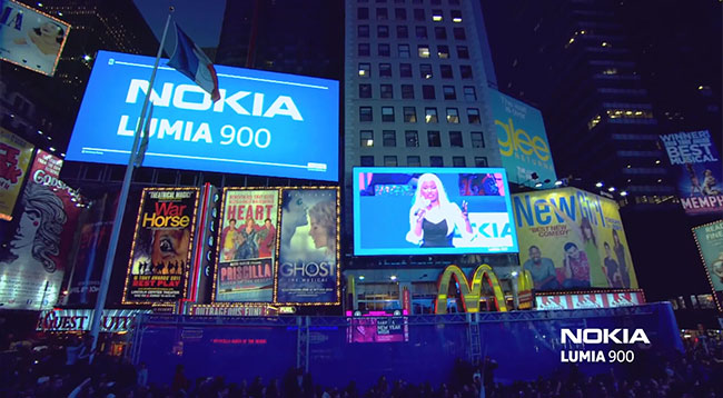  : Nokia   -      Lumia 900