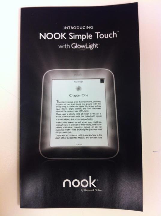       NOOK Simple Touch    GlowLight