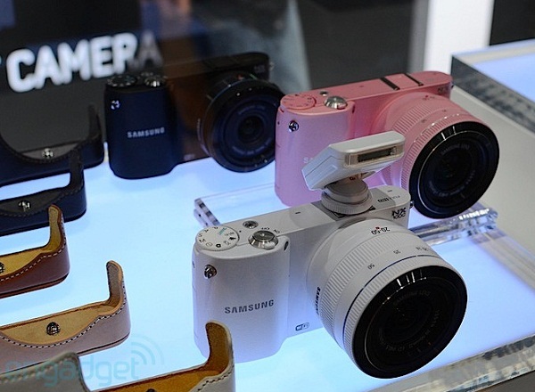 ""    Samsung NX1000, NX210  NX20