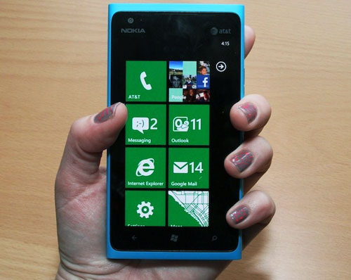  WP7-       Windows Phone 8?