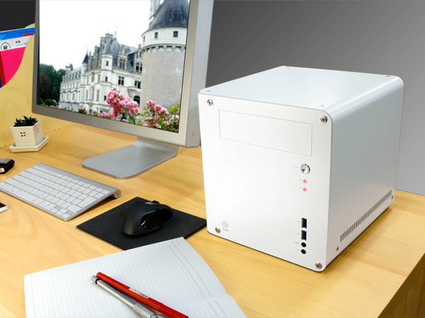 Abee Acubic D20:   mini-ITX-