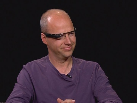 Основатель Google X дал интервью в очках Project Glass и сделал ими фотографию