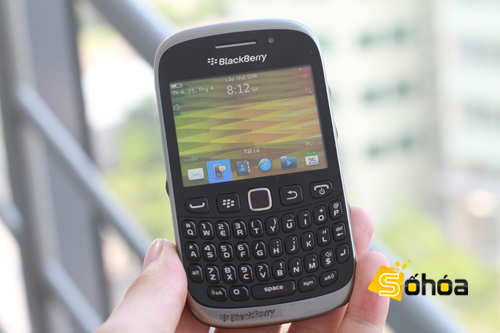     Blackberry Curve 9320