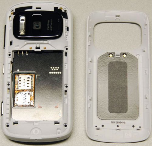  :      Nokia 808 PureView   FCC