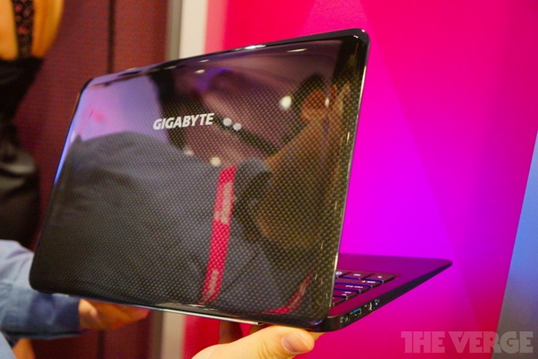 Computex 2012:      Gigabyte X11