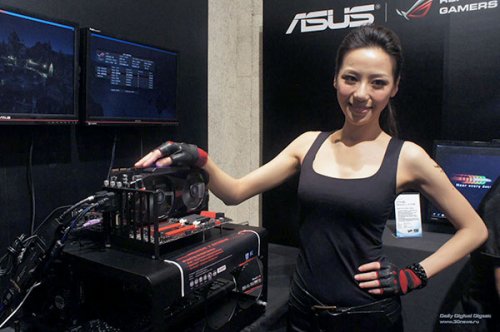 Computex 2012:   ASUS  Republic of Gamers