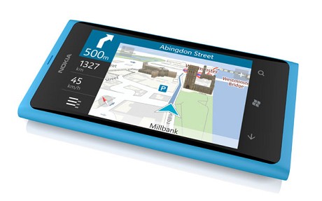 Дебют Nokia Lumia более успешен, чем дебют iPhone?